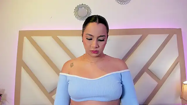 Alexxa Carter online show from June 25, 7:51 pm
