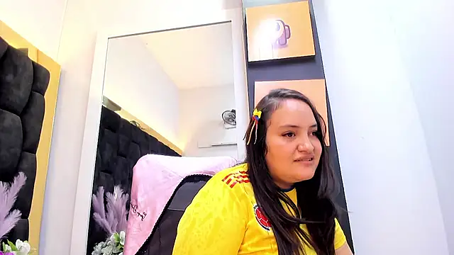 MiaRouss69 online show from June 20, 2:58 am