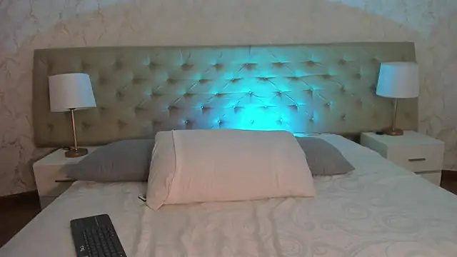 AlexiiaBrown online show from May 24, 7:08 pm