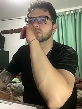 Snapshot of Baphomet212341 chatting on July 21, 6:16 am Baphomet212341 online show from July 21, 6:16 am