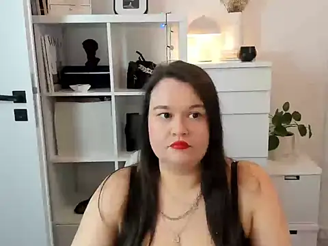 HollyDanceSoul online show from February 25, 6:56 am