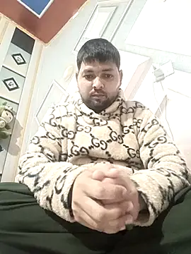 Snapshot of Pulkeet1433 chatting on February 10, 8:51 am Pulkeet1433 online show from February 10, 8:51 am