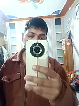 Snapshot of Pulkeet1433 chatting on February 13, 12:45 pm Pulkeet1433 online show from February 13, 12:45 pm