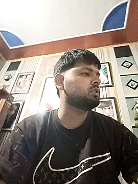 Snapshot of Pulkeet1433 chatting on March 30, 7:15 pm Pulkeet1433 online show from March 30, 7:15 pm