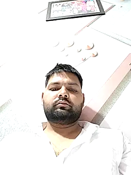 Snapshot of Pulkeet1433 chatting on April 17, 1:25 pm Pulkeet1433 online show from April 17, 1:25 pm