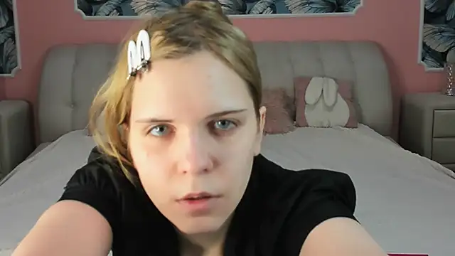 Snapshot of ALZA_AZURE chatting on March 5, 8:49 pm ALZA AZURE online show from March 5, 8:49 pm