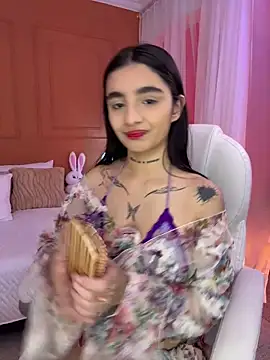 Snapshot of Abriil_cutee chatting on May 20, 5:19 pm Abriil cutee online show from May 20, 5:19 pm