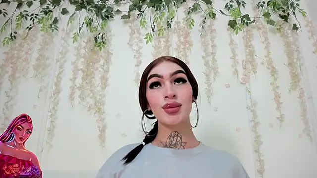 lizz lunna online show from May 23, 9:19 pm