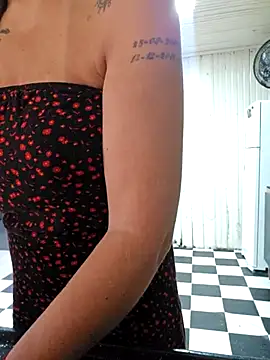 Snapshot of bellafortune69 chatting on February 14, 4:04 pm bellafortune69 online show from February 14, 4:04 pm