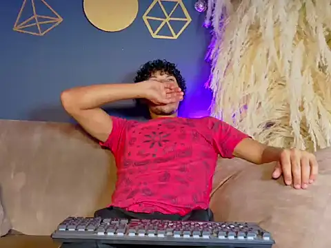 Dylan Cruz01 online show from July 23, 1:31 pm