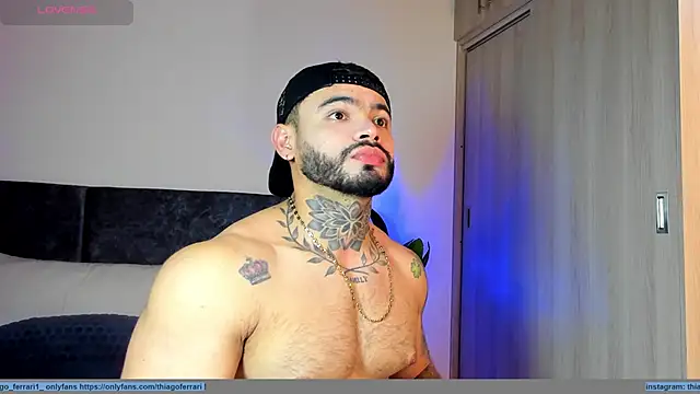 thiago ferrari  online show from February 25, 10:30 pm