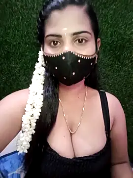 Snapshot of Nithyatamil chatting on May 10, 4:23 pm Nithyatamil online show from May 10, 4:23 pm