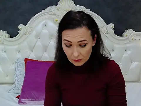 VeraNoir online show from February 6, 12:19 pm