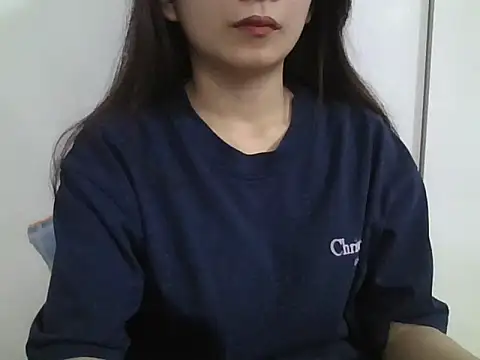 Snapshot of berry_alma06 chatting on May 7, 3:17 pm berry alma06 online show from May 7, 3:17 pm