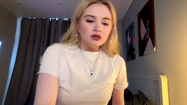 KariJarecke online show from March 15, 1:06 pm