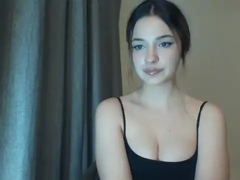 Snapshot of EvelineMagnetic chatting on May 4, 8:16 pm EvelineMagnetic online show from May 4, 8:16 pm