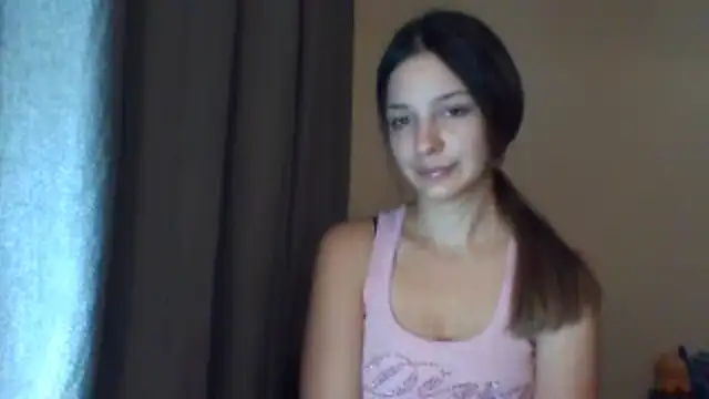 Snapshot of EvelineMagnetic chatting on July 28, 8:52 pm EvelineMagnetic online show from July 28, 8:52 pm