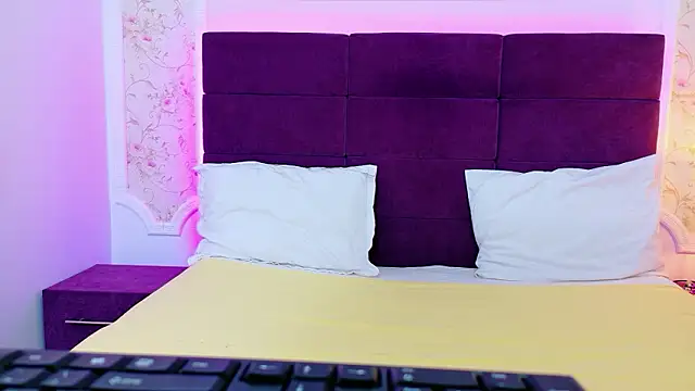 EvelinHill online show from February 7, 5:11 am