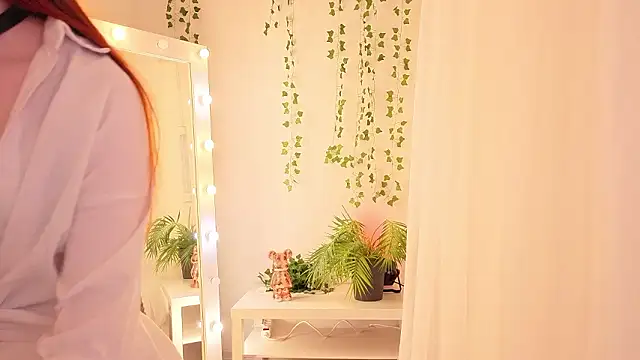 GraceYork online show from February 4, 2:01 pm