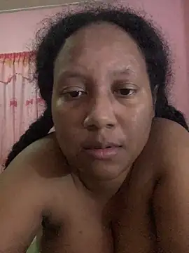 Snapshot of Eirondra_valeen chatting on June 27, 4:50 am Eirondra valeen online show from June 27, 4:50 am