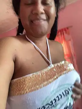 Snapshot of Eirondra_valeen chatting on July 4, 1:50 pm Eirondra valeen online show from July 4, 1:50 pm
