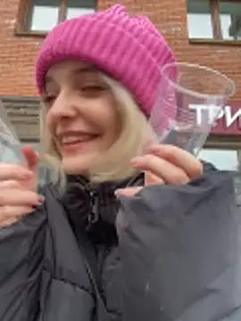 aka Blonde online show from February 9, 4:05 am