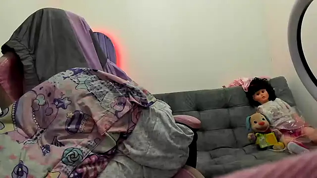 jenniferbodys online show from July 29, 12:09 am