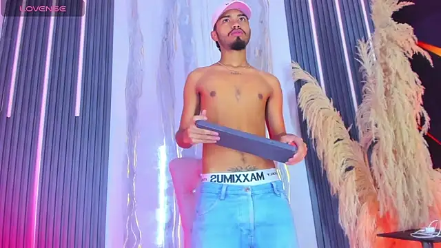 Snapshot of Baby_sexdemon chatting on February 2, 8:07 pm Baby sexdemon online show from February 2, 8:07 pm