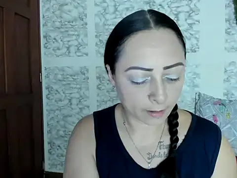 Snapshot of XXXStephanie_XXX chatting on May 11, 10:07 pm XXXStephanie XXX online show from May 11, 10:07 pm