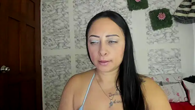 Snapshot of XXXStephanie_XXX chatting on June 15, 10:01 pm XXXStephanie XXX online show from June 15, 10:01 pm