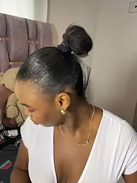 Snapshot of Venuswil chatting on June 30, 12:06 pm Venuswil online show from June 30, 12:06 pm
