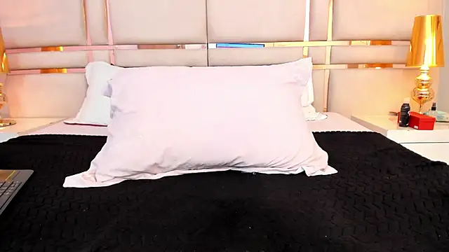 SalomeSaez online show from March 2, 7:15 am