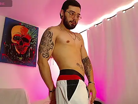 Snapshot of Axel_Stton chatting on May 7, 1:05 pm Axel Stton online show from May 7, 1:05 pm