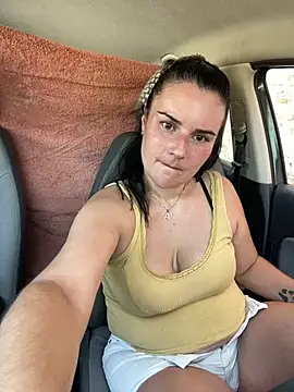 Snapshot of Alice_Dan chatting on June 23, 2:48 pm Alice Dan online show from June 23, 2:48 pm