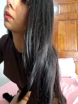 jade03  online show from June 1, 4:41 pm