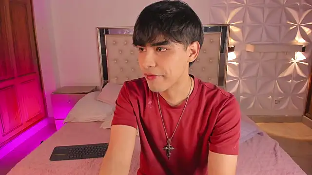IamJuanJoc online show from June 11, 3:48 am