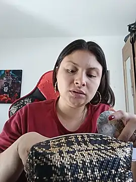 Snapshot of yessica_gomez01 chatting on May 23, 12:09 pm yessica gomez01 online show from May 23, 12:09 pm