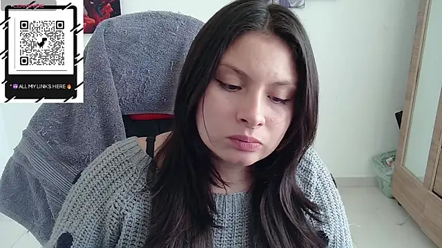 Snapshot of yessica_gomez01 chatting on June 9, 8:31 pm yessica gomez01 online show from June 9, 8:31 pm