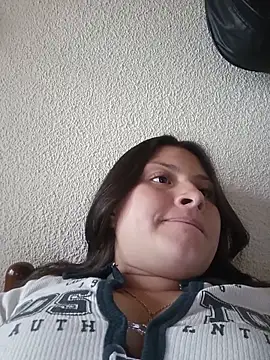 Snapshot of yessica_gomez01 chatting on June 16, 7:05 pm yessica gomez01 online show from June 16, 7:05 pm