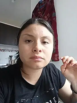 Snapshot of yessica_gomez01 chatting on June 19, 9:07 pm yessica gomez01 online show from June 19, 9:07 pm