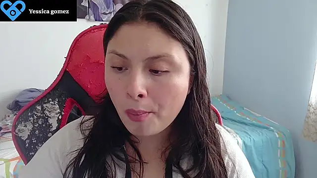 Snapshot of yessica_gomez01 chatting on July 4, 8:26 pm yessica gomez01 online show from July 4, 8:26 pm