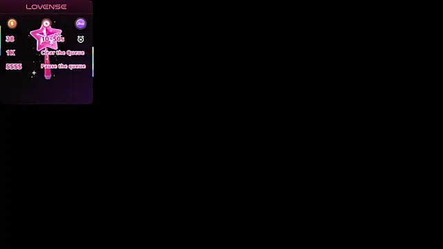 Snapshot of Clhoe_b chatting on May 9, 8:14 pm Clhoe b online show from May 9, 8:14 pm