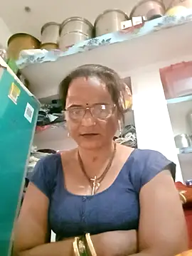 kiiuu sexe online show from February 13, 6:53 am