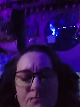 Snapshot of DisireAfterDark chatting on March 5, 10:44 am DisireAfterDark online show from March 5, 10:44 am