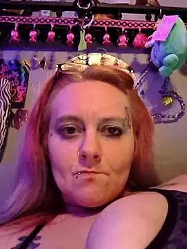 Snapshot of DisireAfterDark chatting on March 15, 5:57 am DisireAfterDark online show from March 15, 5:57 am