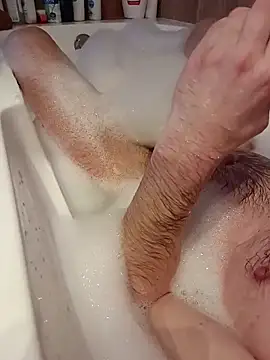 Snapshot of Masztisfiu2 chatting on February 13, 7:26 am Masztisfiu2 online show from February 13, 7:26 am