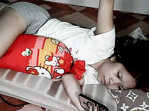 xxhotamizinggirl online show from June 12, 4:55 am