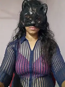 cutehotwife online show from March 4, 7:09 pm