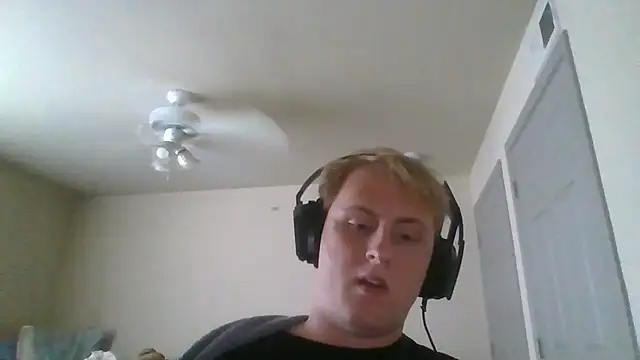dsommers23 online show from July 21, 1:24 pm