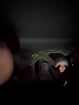 Snapshot of Sun-001 chatting on February 17, 12:12 pm Sun-001 online show from February 17, 12:12 pm